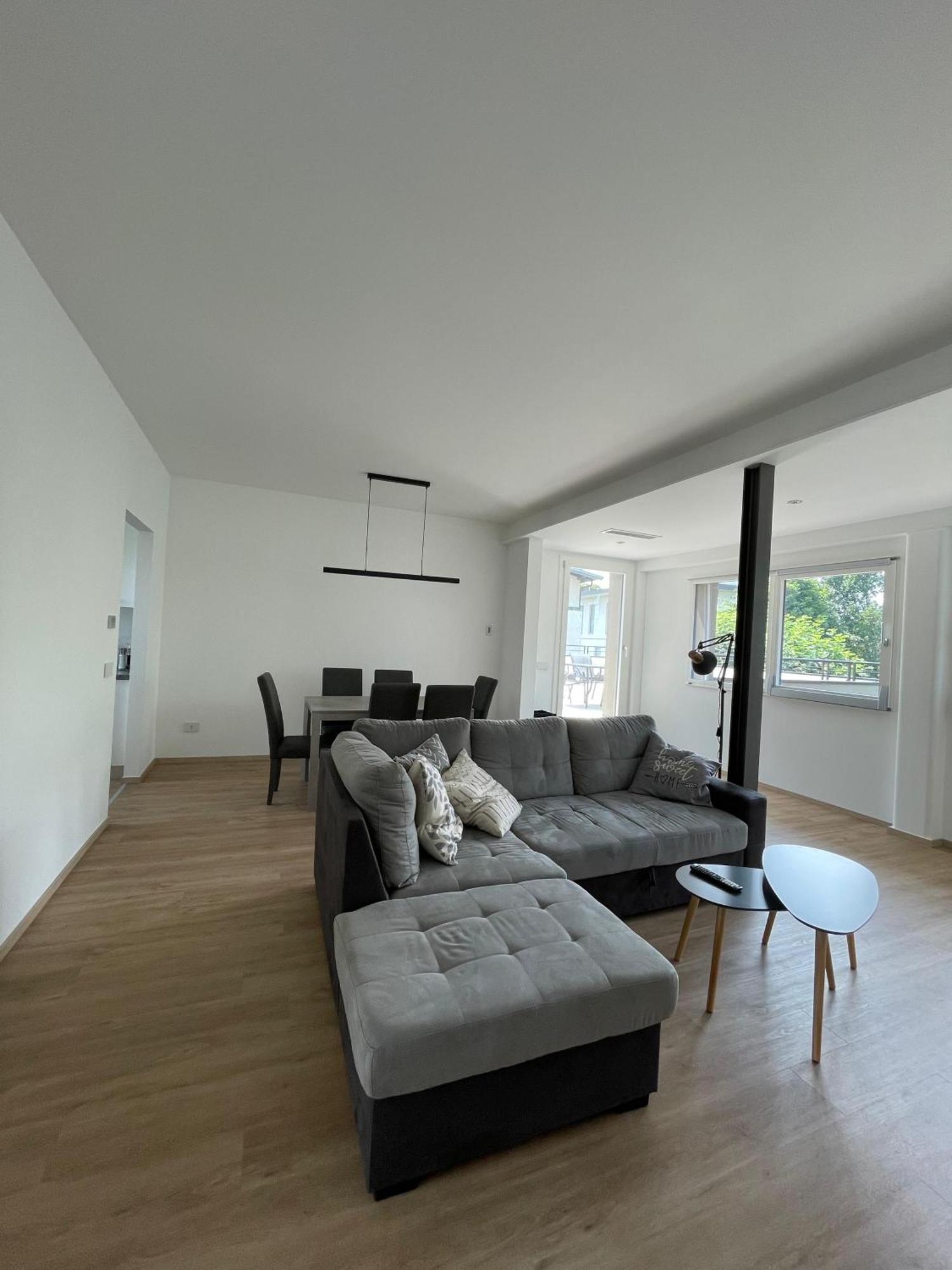 La Terrazza - Very Quiet - Free Park - 3 Min From Varese Center And Lake - Air Conditioning - Cycling Friendly 외부 사진