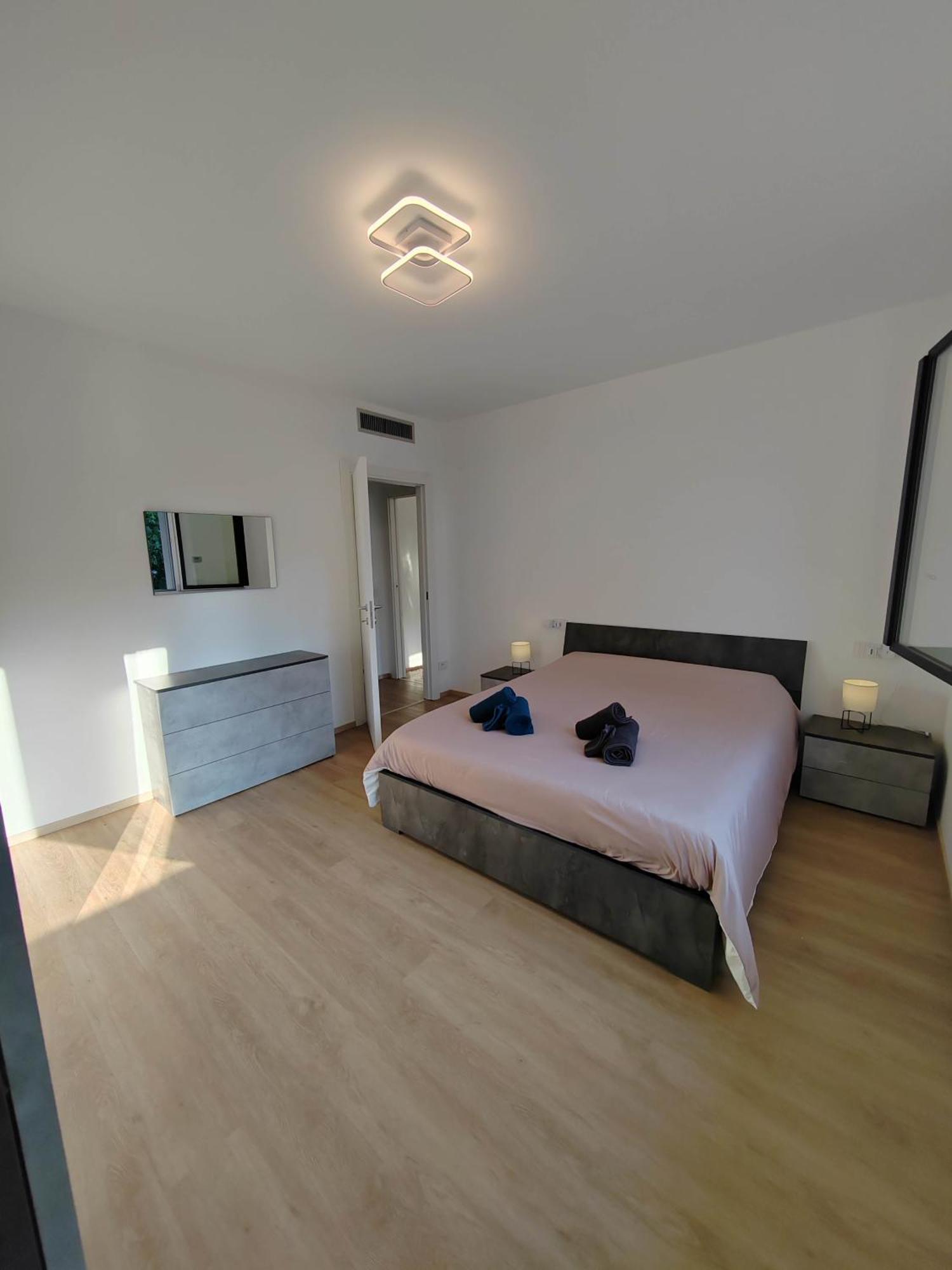 La Terrazza - Very Quiet - Free Park - 3 Min From Varese Center And Lake - Air Conditioning - Cycling Friendly 외부 사진